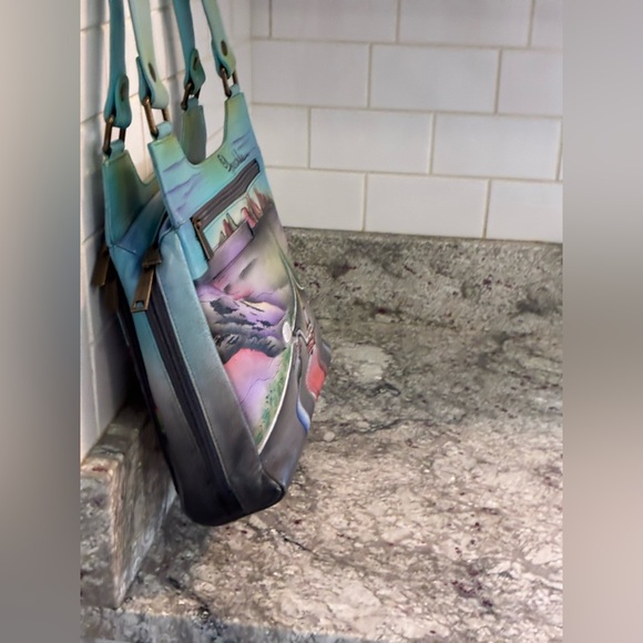 Anuschka Artistic Historic Route 66 Shoulder Bag - Picture 8 of 16